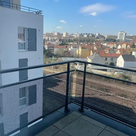 Haby Apartament Rosny-sous-Bois